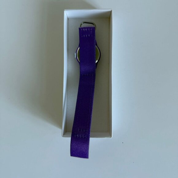 NWT - Disney Encanto Kids' Time Teacher Analog Quartz Watch - Picture 13 of 14